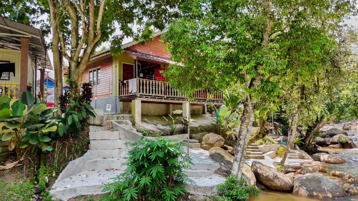 DELUXE SINGLE ROOM RIVER VIEW